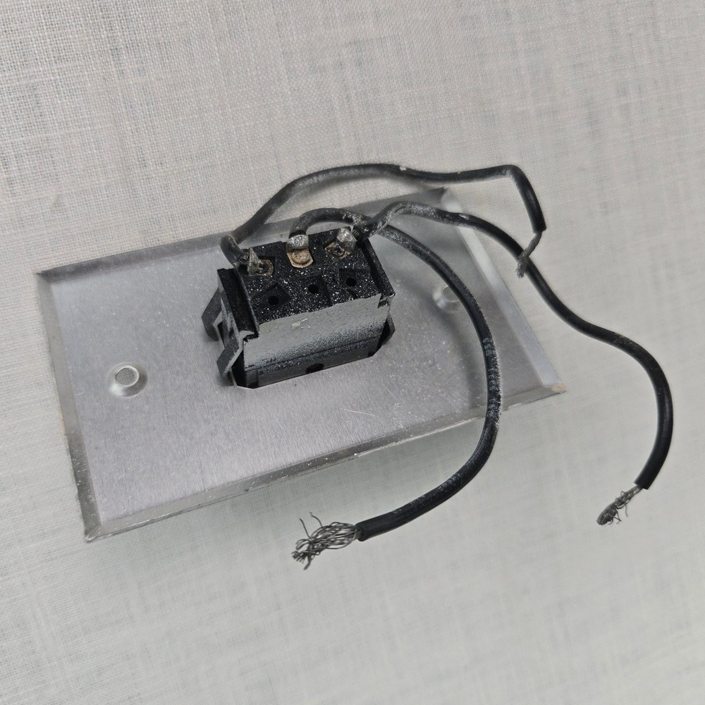 VTG Emerson Fan Control Switch Plate Silver High Off Low Rocker Aluminum USA GUC - Picture 3 of 5
